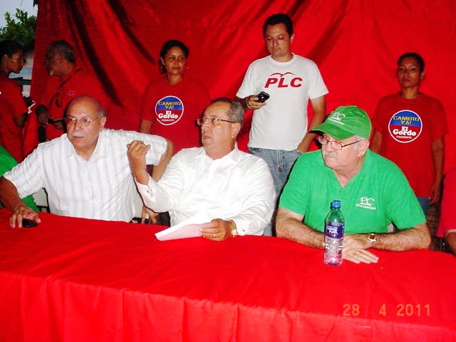 De izq. a der.Dr. Jose A. Alvarado, Dr. Arnoldo Aleman e ing. Mauricio Chamorro Ch.